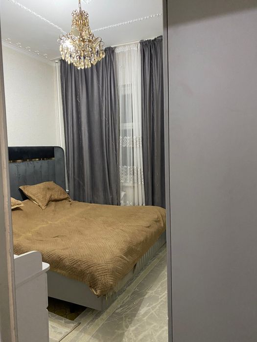 Продам 4 комнатную квартиру