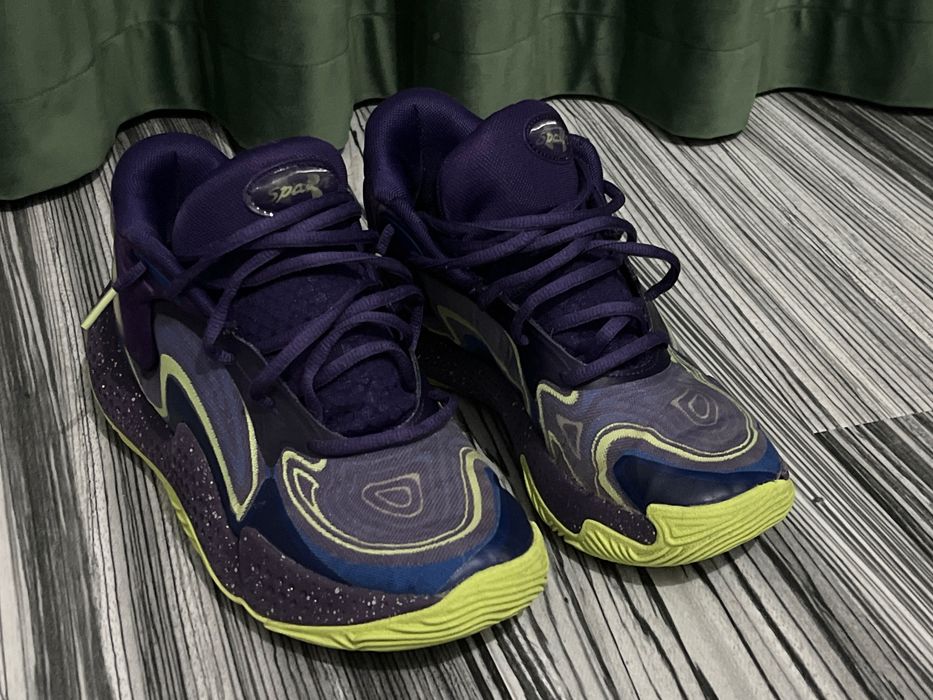 Under Armour Spawn 6 Mid basketball shoes mov