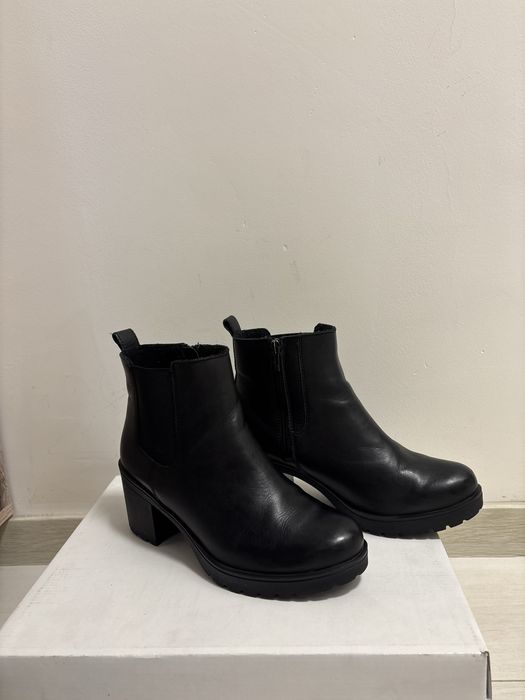 Botine / cizme femei, cu toc, negre, piele naturală, mărime 37