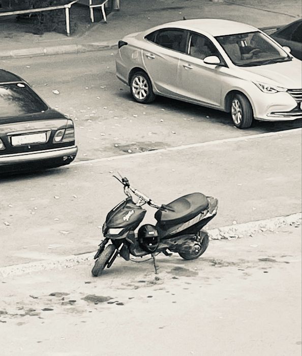 Продам м8 срочно