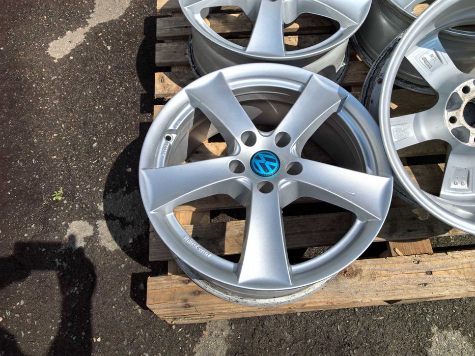 17 цола 5 х 112 мм БМВ / Фолксваген / Ауди / Мерцедес -7,5 Инча/ ЕТ 27