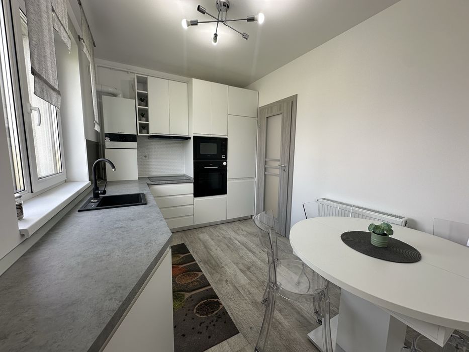 Apartament 3 camere etaj 2 cu lift si 2 locuri de parcare