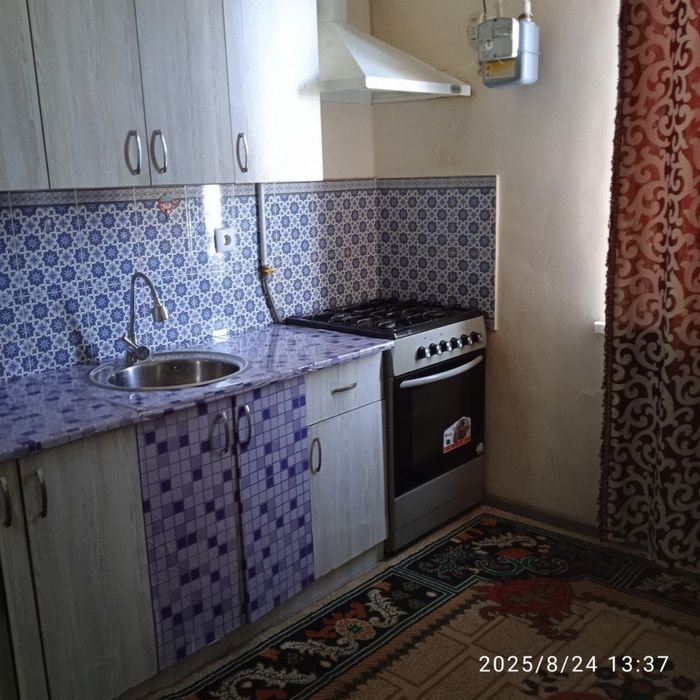 Срочно сдаються 2 х комнатная квартира в Самарканд Карасув