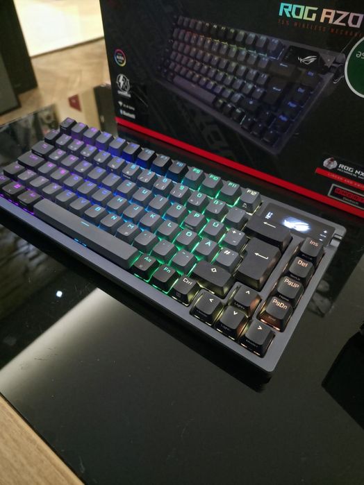ASUS ROG AZOTH  геймърска wireless, bluethooth  клавиатура