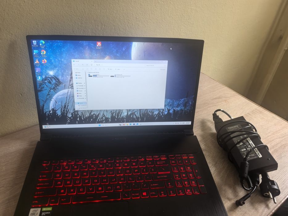 Leptop gaming MSI 17.3 ing i7 10750H model:MS-17F3