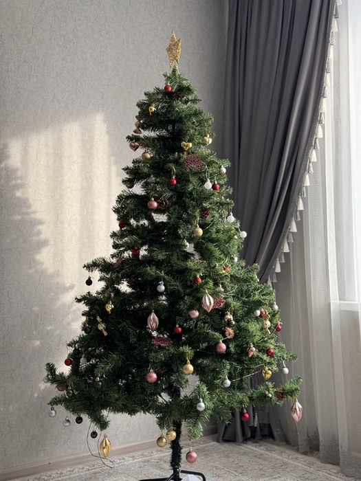 Продам новогоднюю елку