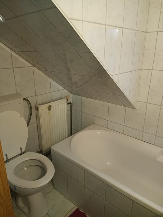 Închiriez mansardă