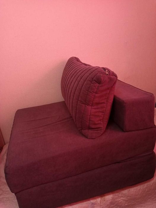 Бескаркасное кресло-кровать