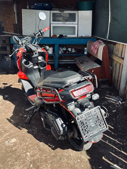 Продам танк мопед 150кубов