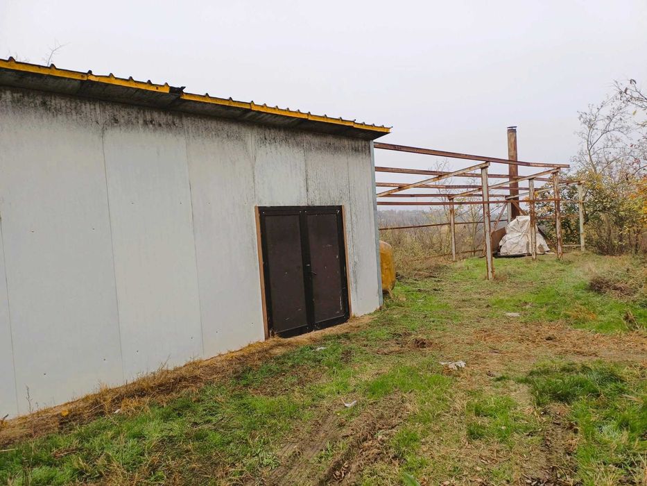 Vand casa + teren 5300mp intravilan si 7300mp extravilan