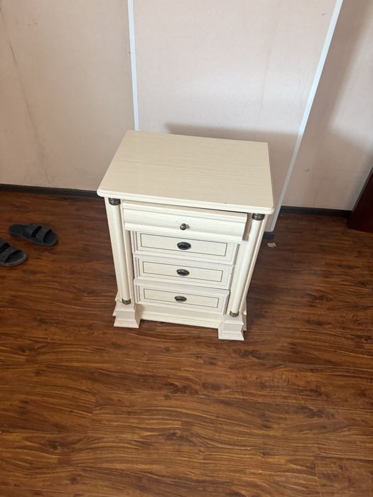 Гарнитур с комодом