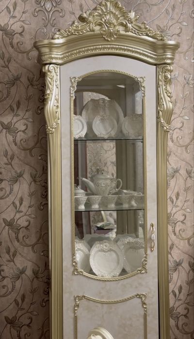 Зал | Комплект | Сотилади