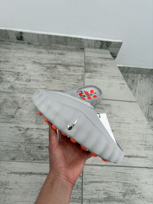 Nike Mind 001