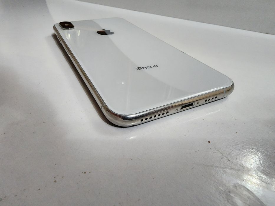 Iphone XS MAX 64GB Bat 100% Uselenniy