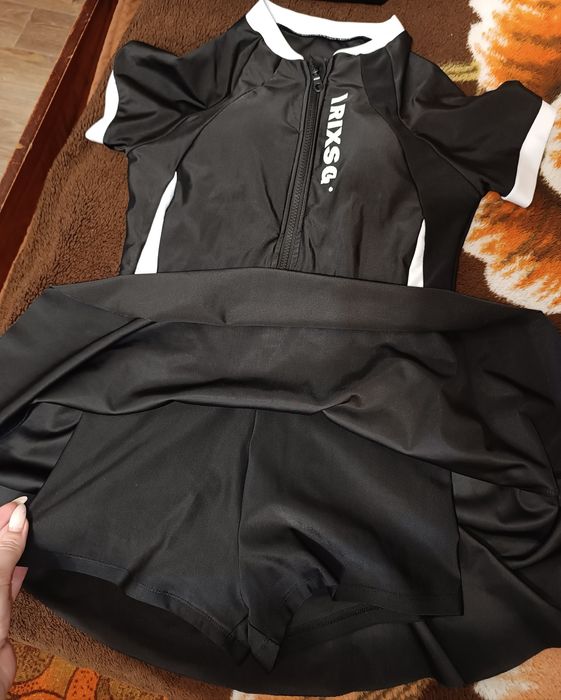 Продам купальники