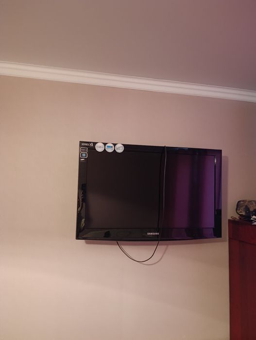 Телевизор Samsung 32"(81см) в хорошем состоянии