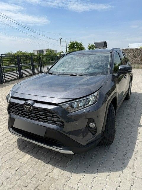 Toyota RAV4 Primul utilizator, achizitionata de la Toyo Motor Center Bucuresti