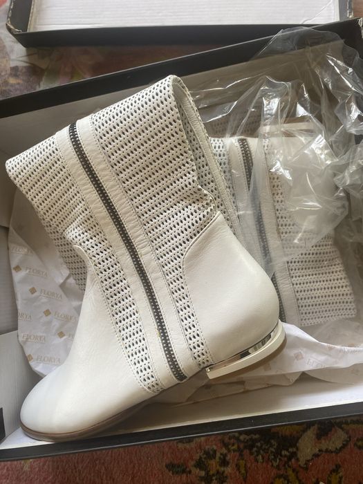 Продам кожанные сапоги