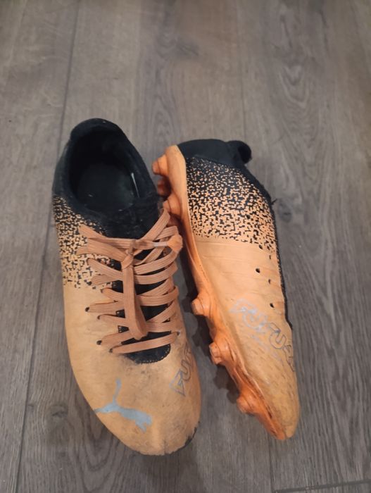 Бутонки за естествена трева номера38.5 и 38