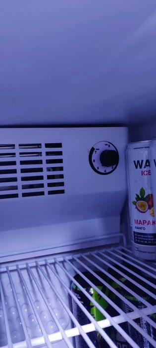 Холодильник продам срочно