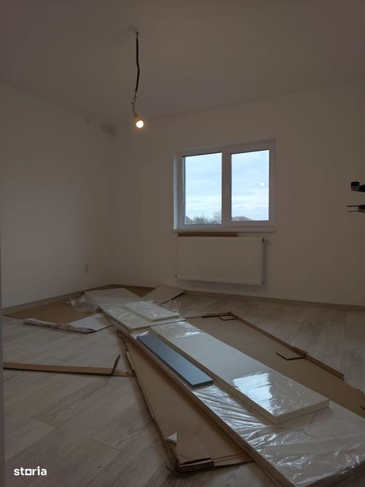 FARA COMISION casa cu 4 camere 2 bai PARTER + Pod Mansardabil la cheie