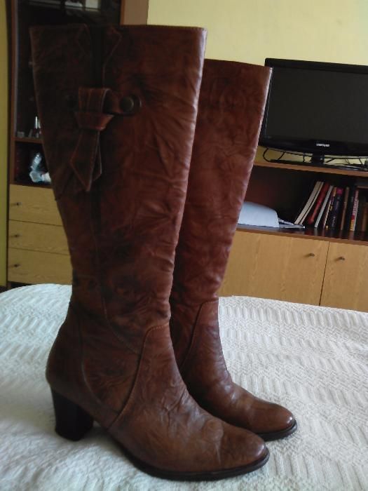 Дамски ботуши от естествена кожа