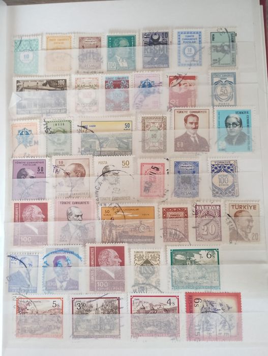 Класьор с марки 240 броя