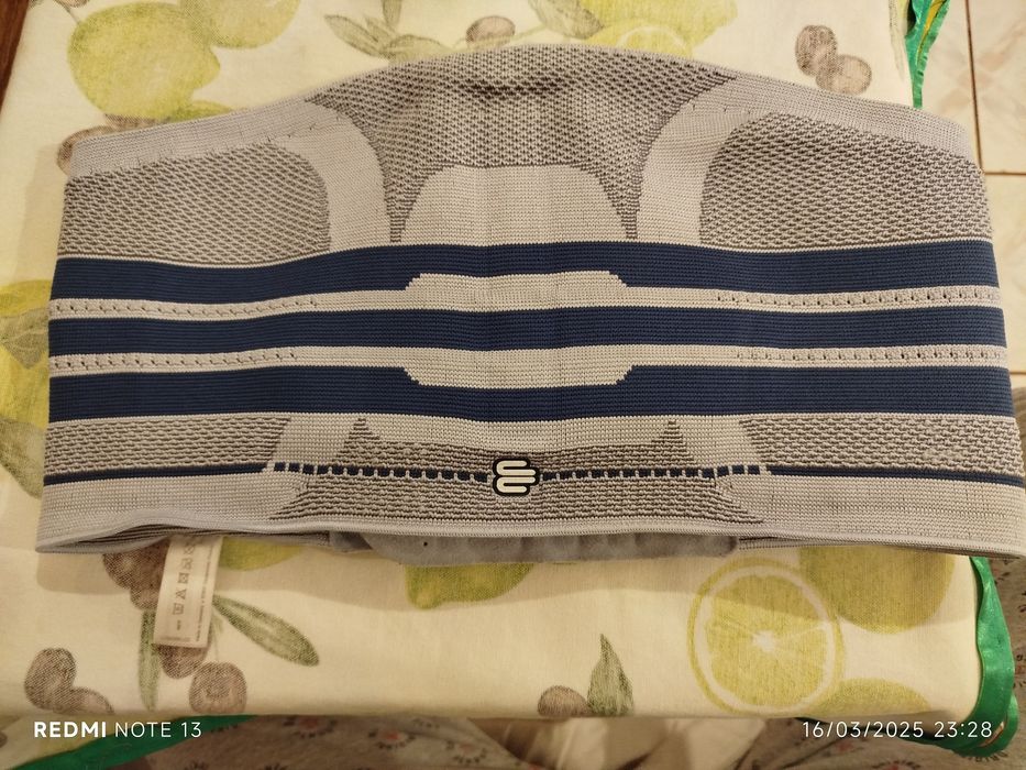 Orteza coloana Baurfiend  LamboTrain produs Display manechin