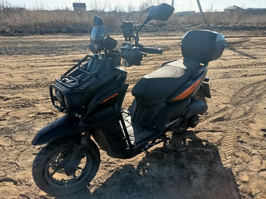 Продам скутер Танк