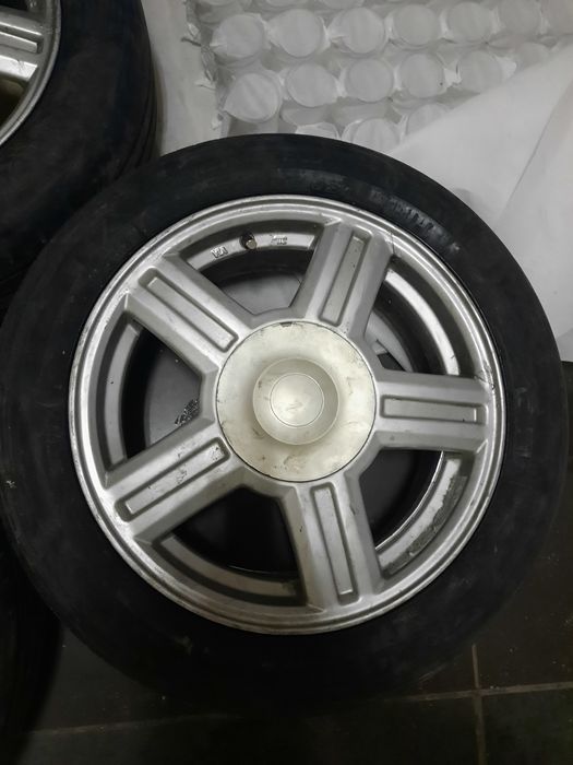 Продам торусы ваз с резиной  на  15