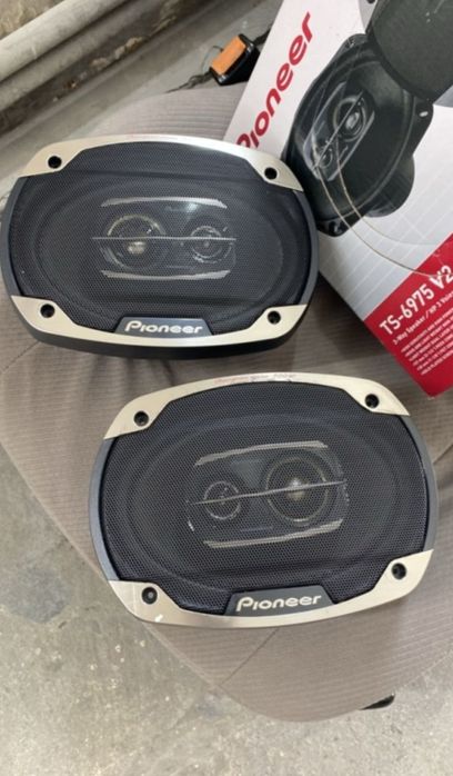 продам колонки в отличном состоянии