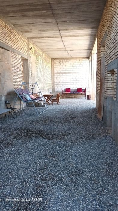 Нотурар ва турар жой биноси сотилади