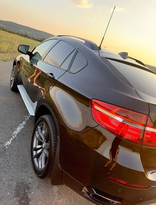 BMW X6 M50D ……….