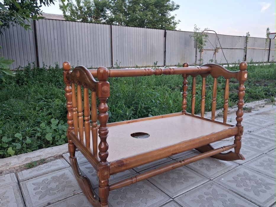 Продам бесик ручнои работой