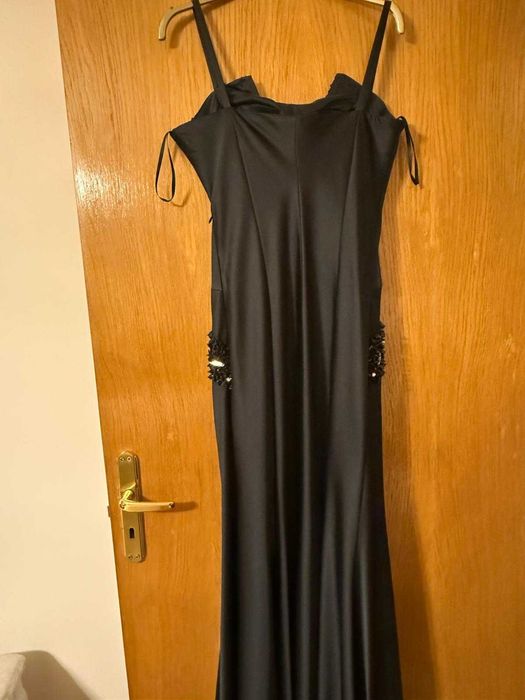 Rochie de seara cu paiete si pietre aplicate