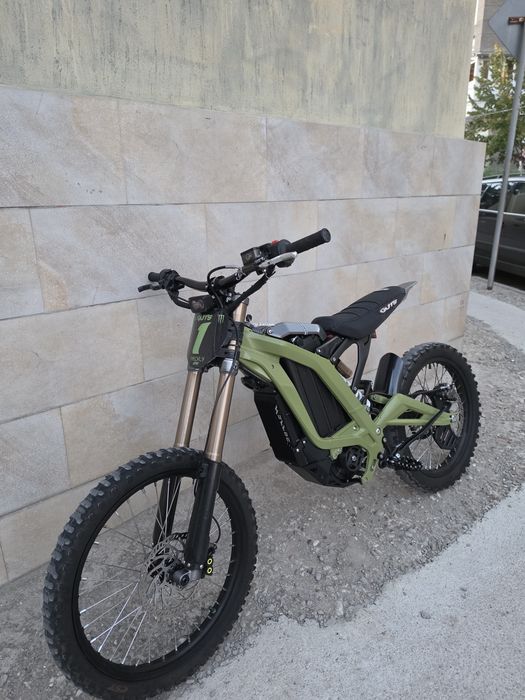 Surron lbx  2025