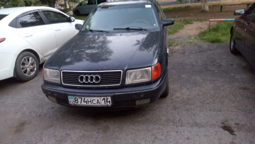 Ауди 100 с 4 год 1992