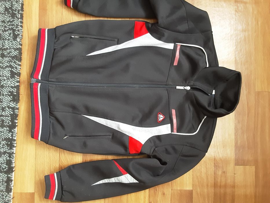 Джинсына мальчика