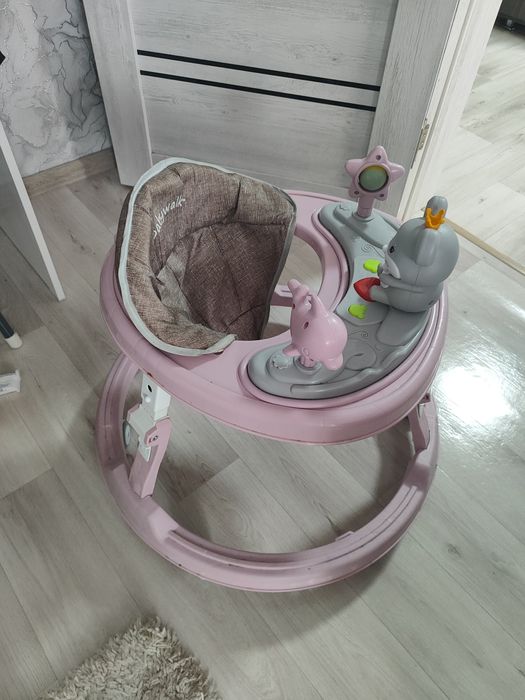 Продам все за 100 (для девочки) в идеальном состоянии