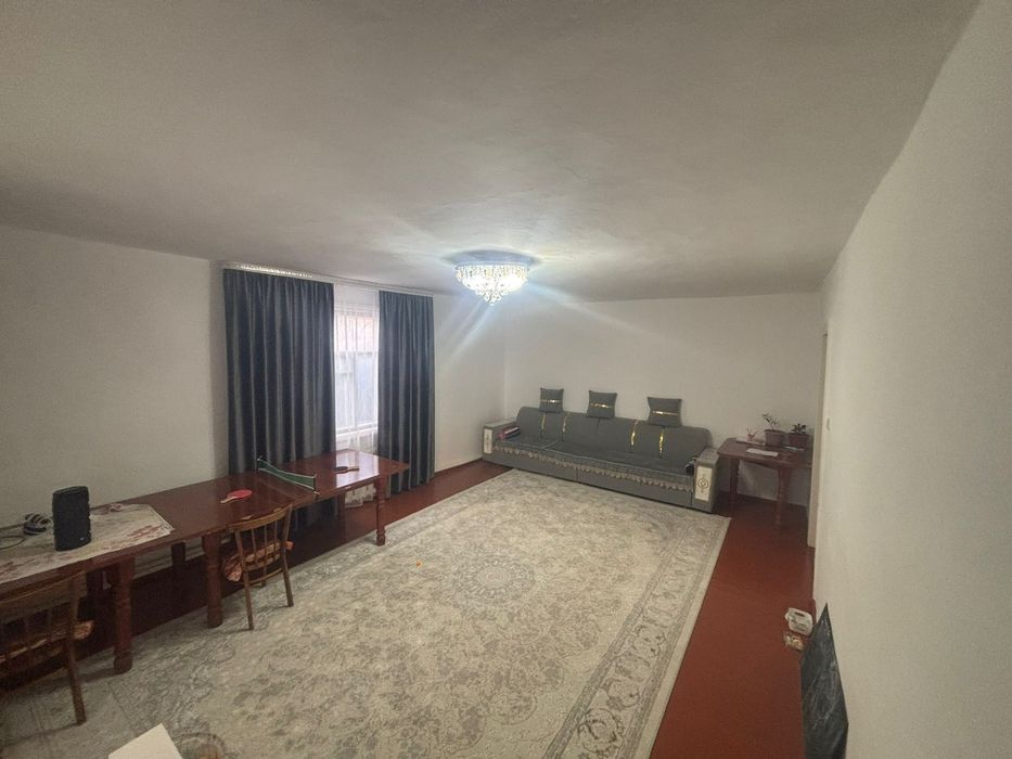 Большой шпальный дом