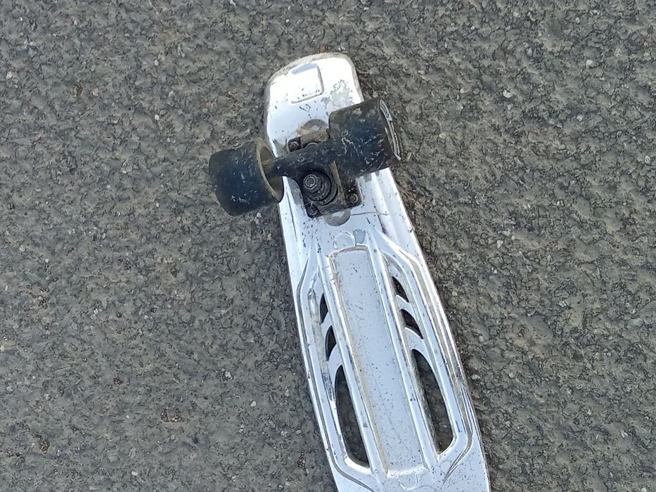 ‼️ iau doar cash‼️skateboard copii 8 9 10 11 12 13 14 15 ani în stare bună