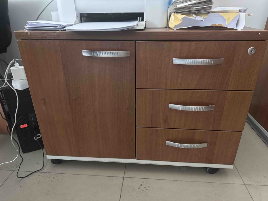 Запазени мебели от дърво