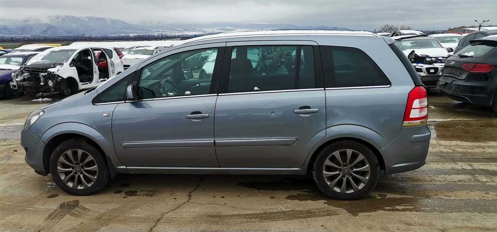 Опел Зафира 2010г.