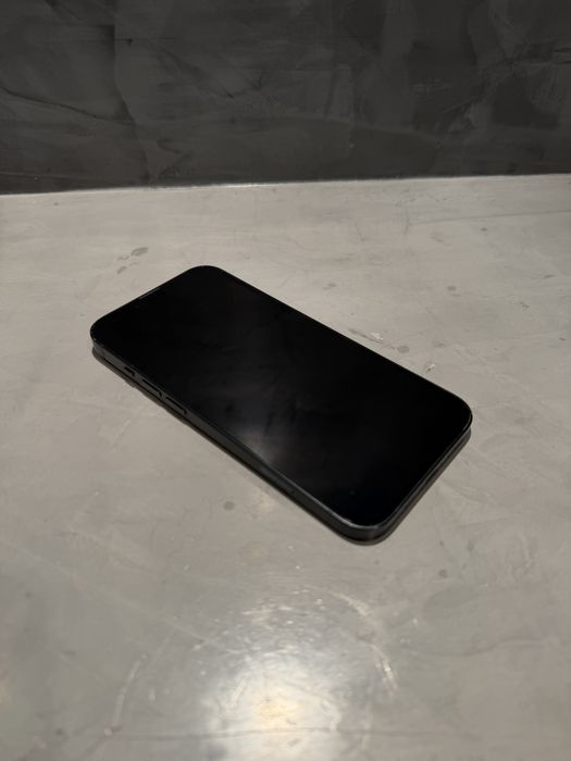 КАТО НОВ Iphone 13 Midnight 128 GB