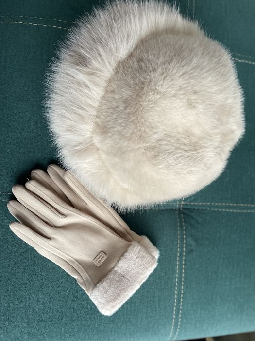 Зимна пухена шапка