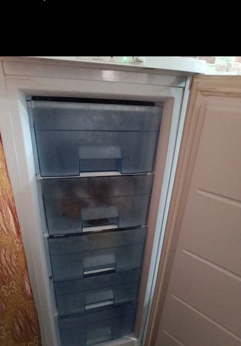 Морозильник Бирюса