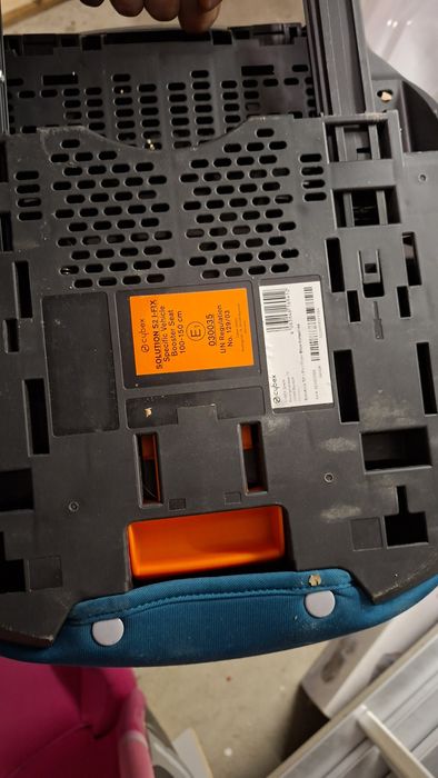 Scaun auto copii Cybex Solution S2 i-Fix (15-50 kg / 3-12 ani) – Roz și Albastru, Siguranță Maximă R129