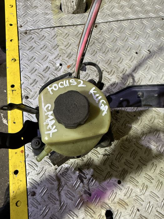 pompa servoelectrica ford kuga focus 2 cmax cod 4M513K514CB