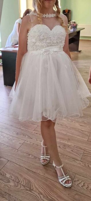 Rochița alba de mireasă