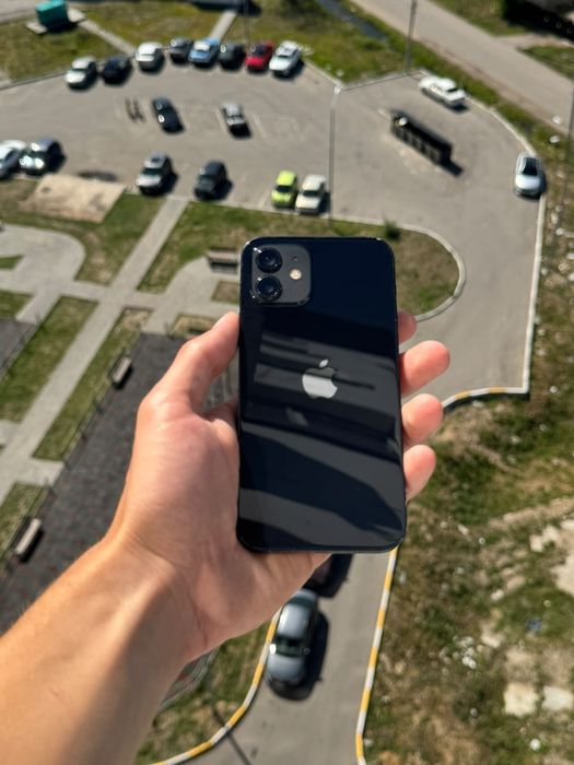Iphone 12  78% акб нормальный